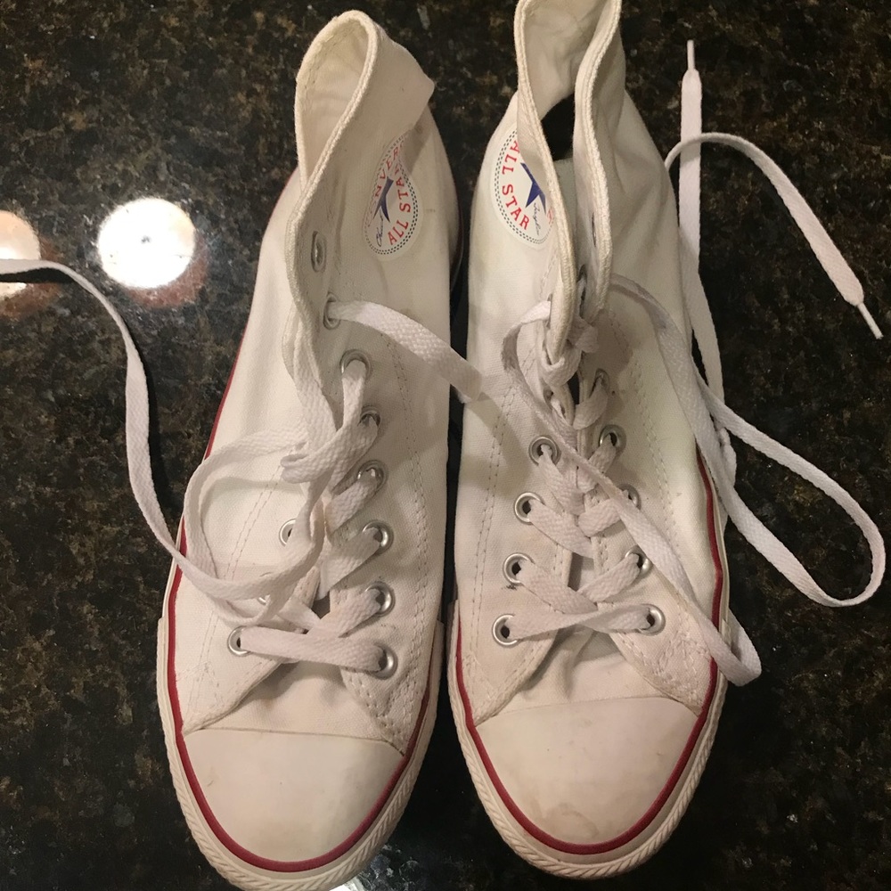 Unisex converse sneakers